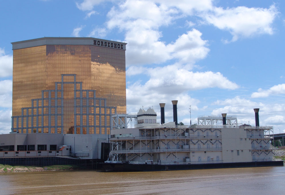 This is a picture of the Horseshoe casino riverboat and hotel in Bossier City